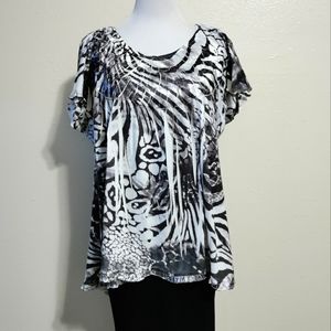 3 for $20 Black White and Grey Blouse with Ruffled Hem & Flutter Sleeves Size 3X